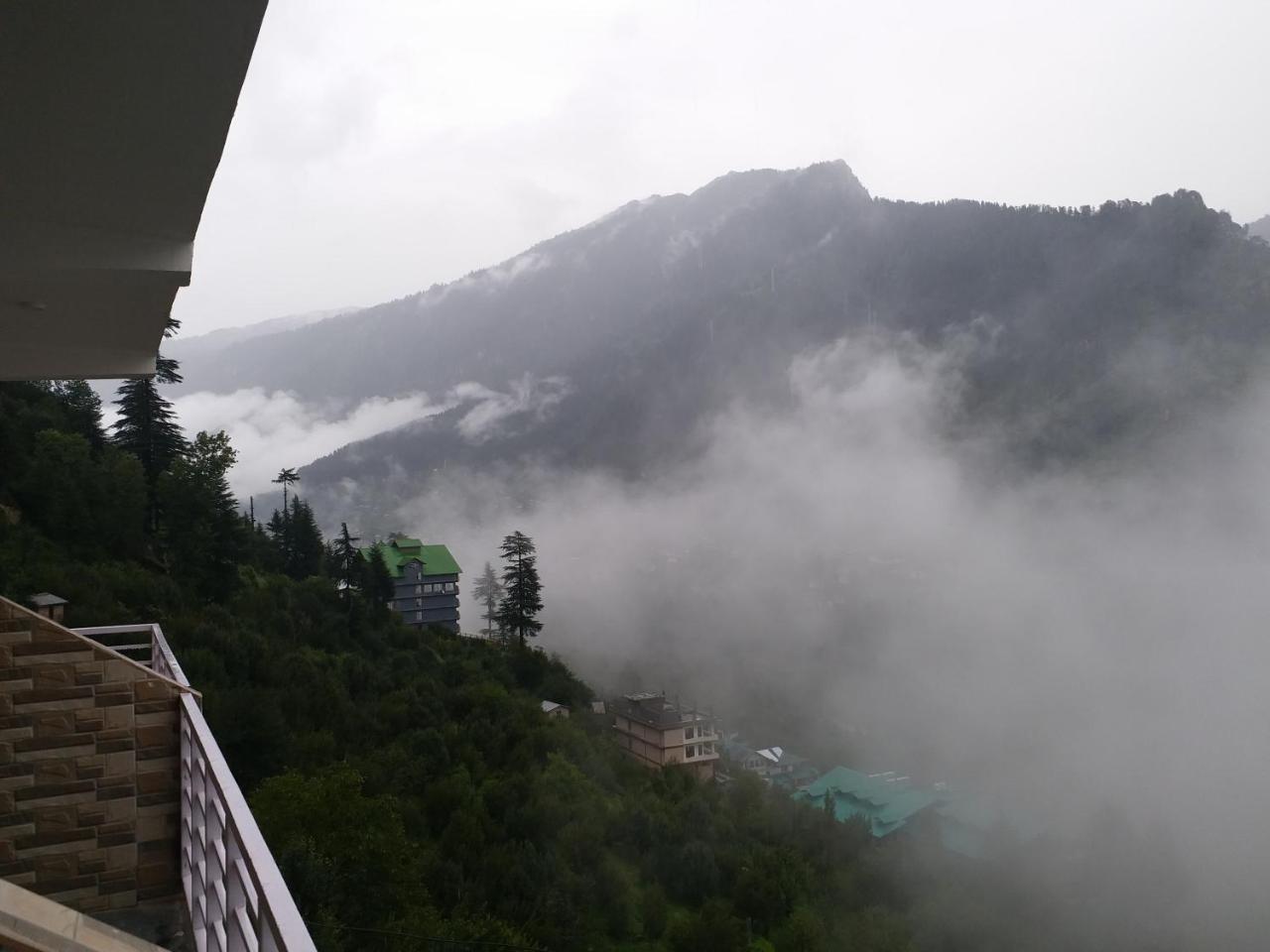 Hotel Seven Hills Manali Manāli Exterior foto
