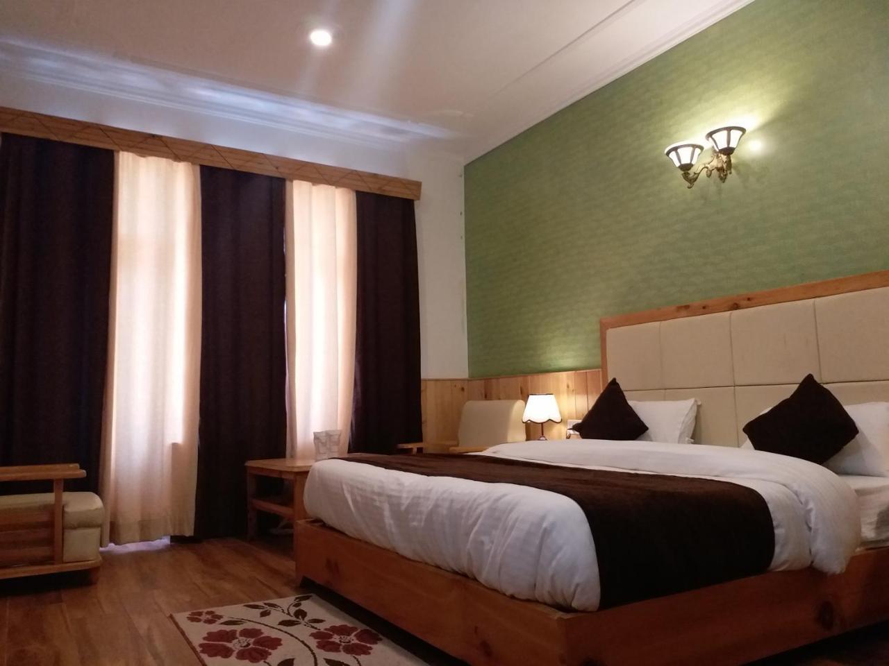 Hotel Seven Hills Manali Manāli Exterior foto