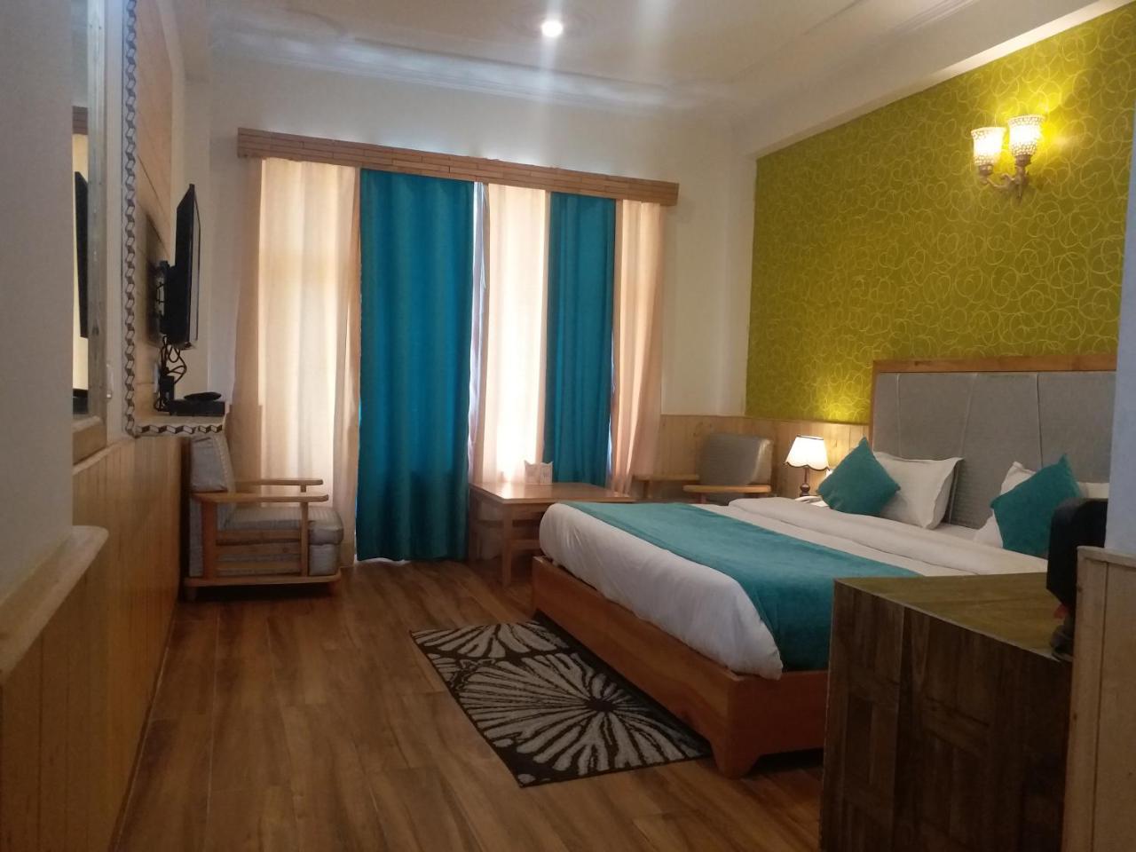 Hotel Seven Hills Manali Manāli Exterior foto